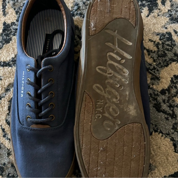 Tommy Hilfiger 💙 Cloth Sneakers size 11 - Picture 3 of 4
